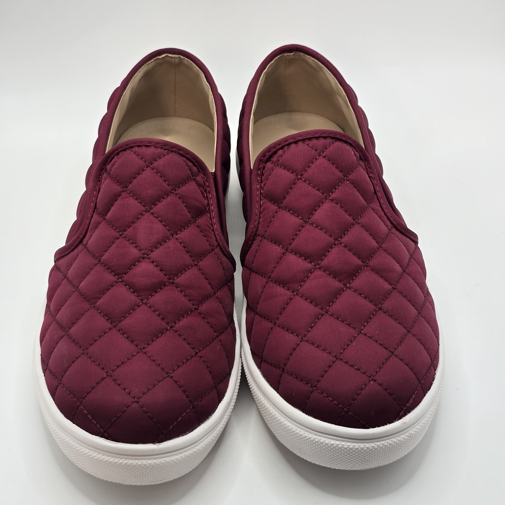 Steve Madden Women's Quilted Slip-On Sneakers - Burgundy Size 8.5M - Picture 2 of 11
